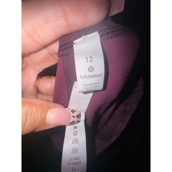 Lululemon purple align leggings size 12 - Picture 6 of 6